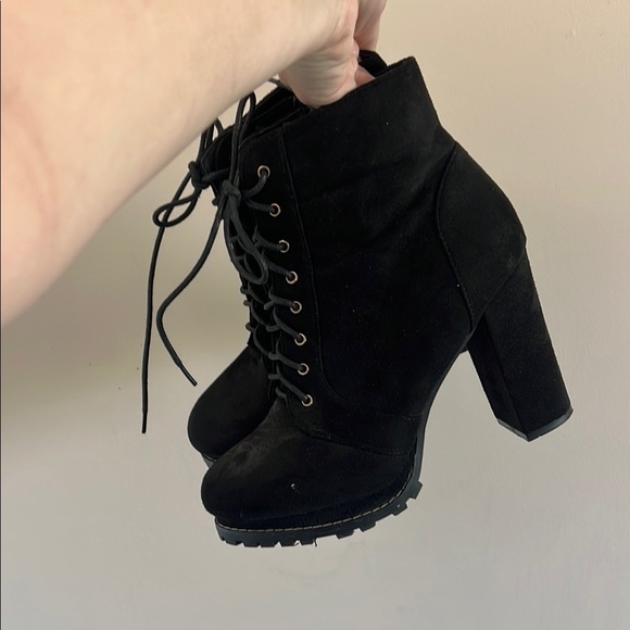 Black Chunky Heel Lace Up Boots - Picture 4 of 10